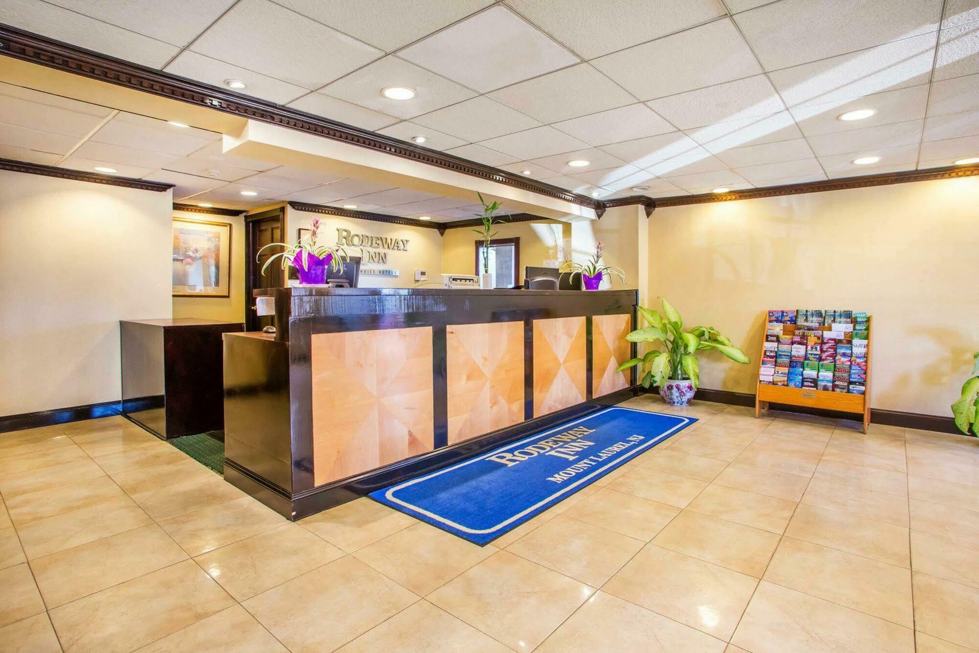 罗德威酒店 劳雷尔山 外观 照片